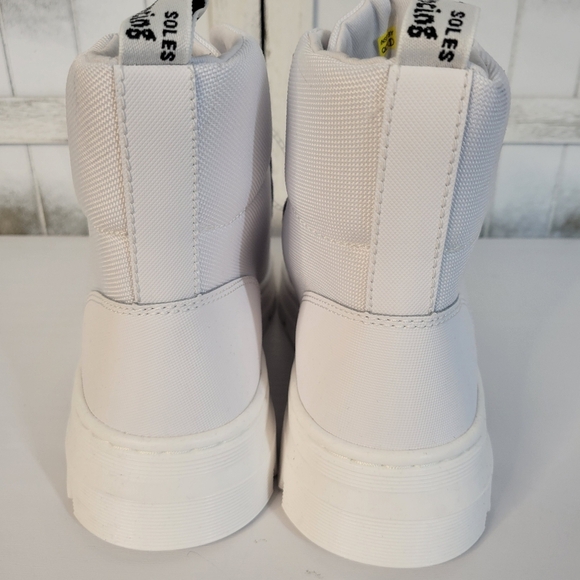 NWOB Dr. Martens Combs Platform Boot - White 10 - Picture 7 of 8